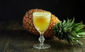 Свежевыжатый ананасовый сок 250мл